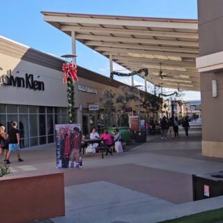 This Arizona Outlet Mall Keeps Adding Stores and Slashing Prices 30 to 70 Percent Off