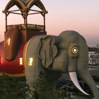 Lucy The Elephant In Margate Lets You Climb Inside A Six-Story Shore Landmark