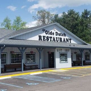 This Quiet Amish-Style Ohio Restaurant Lays Out The State’s Best Buffet Without The Crowds