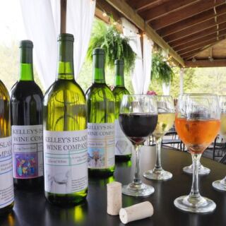 You’ll Lose A Whole Afternoon Sipping At This Lake Erie Island Winery Nobody Mentions