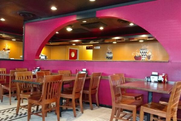 At This Cozy Little Iowa Diner, Regulars Get Greeted by Name and the Comfort Food Always Satisfies