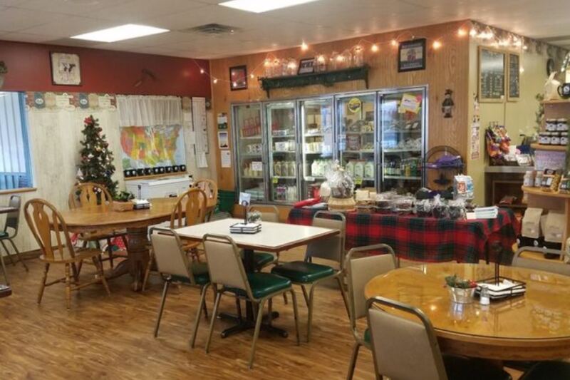 Everyone Crowds Cedar Point, But This Rural Ohio Dairy Farm Draws People Who Drive Hours For Ice Cream