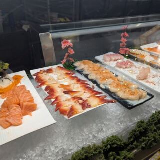 This Washington Seafood Buffet Keeps the Crab Legs Endless, With Lobster and 40 Kinds of Sushi on the Side