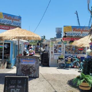 This No-Walls Seafood Shack Fries Fresh Shrimp Right On The North Carolina Intracoastal