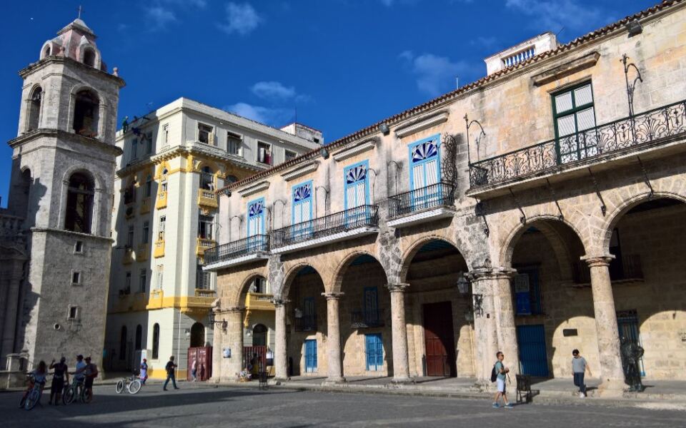 15 Countries That Went From Prosperous to Economic Struggle