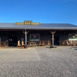 Locals Keep Stopping at This Tennessee Amish Store for Made-to-Order Oven-Roasted Turkey Sandwiches and Free Popcorn
