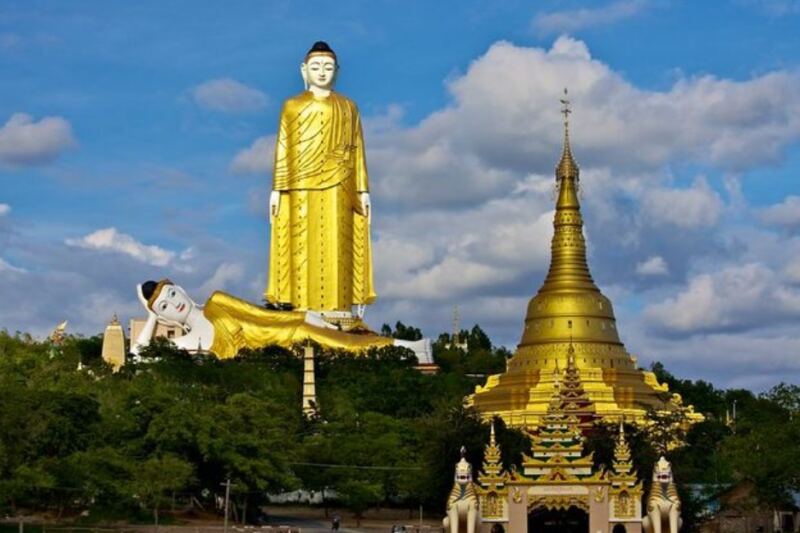 15 of the World’s Tallest Statues and the Stories Behind Them