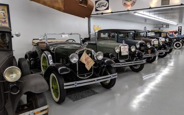 This Tucked-Away Ohio Museum Packs Dozens Of Gleaming Vintage Cars Under One Roof