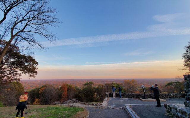 This New Jersey State Park Turns a Quick Roadside Stop Into Skyline Views