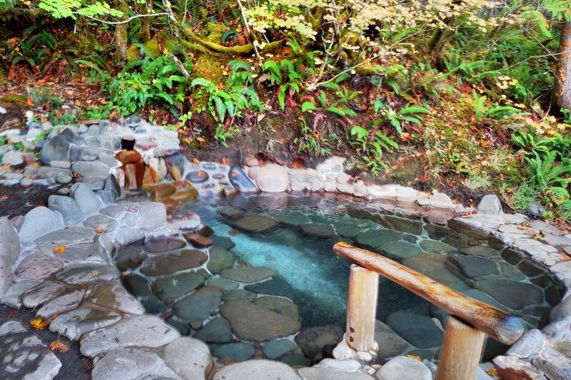 Phones Get Locked Away at This Adults-Only Oregon Spa, and Soaking Is the Only Plan