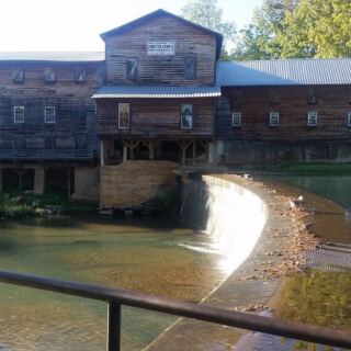 Riders Plan Whole Routes Around This Legendary Tennessee Riverfront Hangout Where the Views Match the Ride