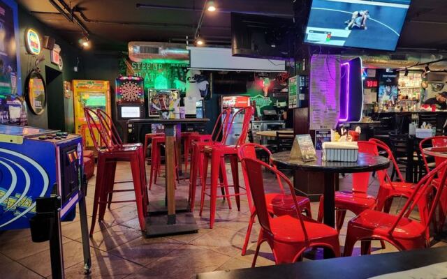 This Iowa City Tavern Has Kept University of Iowa Locals Coming Back Over 30 Years for Its Wings and Beer