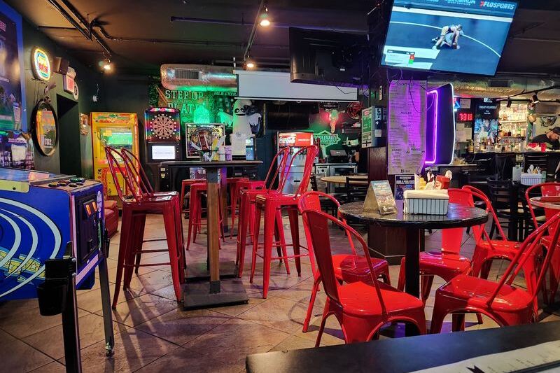 This Iowa City Tavern Has Kept University of Iowa Locals Coming Back Over 30 Years for Its Wings and Beer