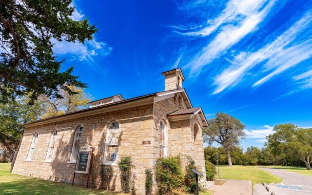 This Quaint Oklahoma Chapel On Fort Sill Turns A Sunday Stop Into Something Almost Magical