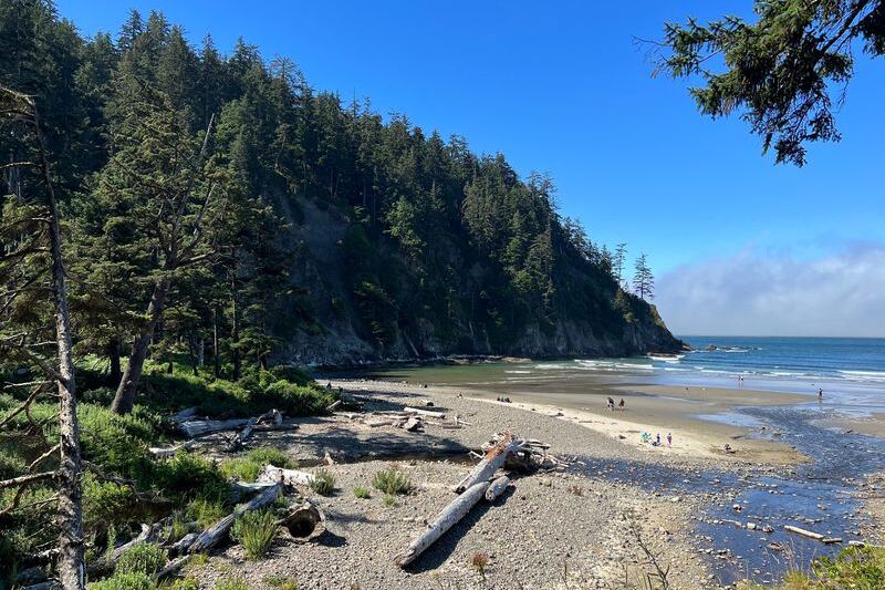 This Small But Gorgeous Oregon Beach Still Flies Under the Radar With Driftwood Castles and No Summer Crowds