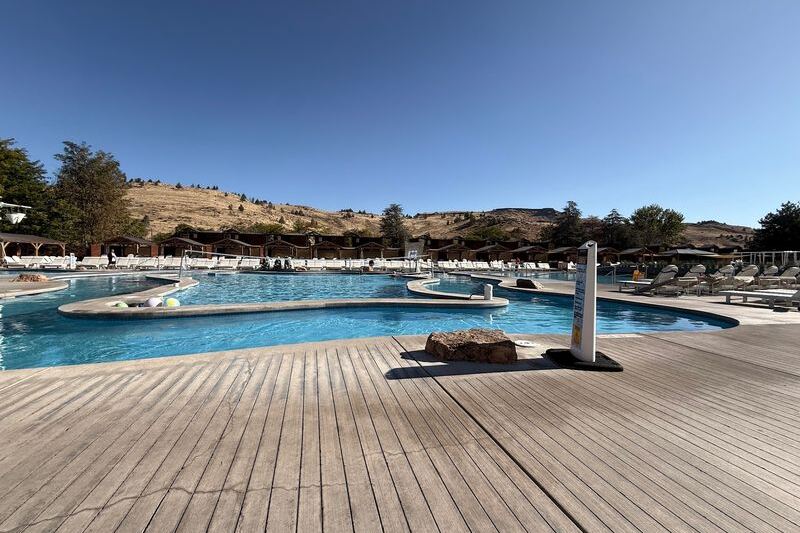 This Historic Oregon Hot Springs Resort Just Reopened With 30 Soaking Pools and a Desert Oasis Feel