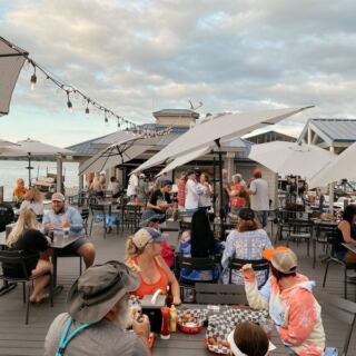 This Laid-Back Tennessee Hangout Sits Out on a Floating Dock Where You Boat Up for Live Music and Cold Drinks