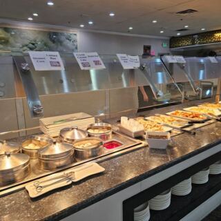 The Oregon Buffet With More Than 250 Dishes You’ll Never Finish in One Visit