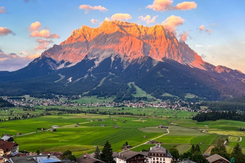 18 Mountains Across Europe With Seriously Beautiful Views