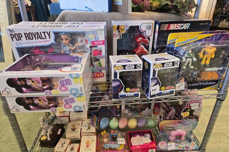 Clear Your Whole Saturday For This Ohio Flea Market That Takes Hours Just To Walk