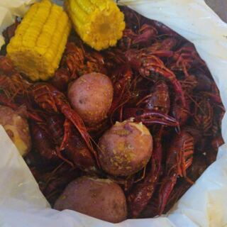 This Oklahoma Crawfish Boil Serves Up Real Louisiana Flavor Miles From the Border