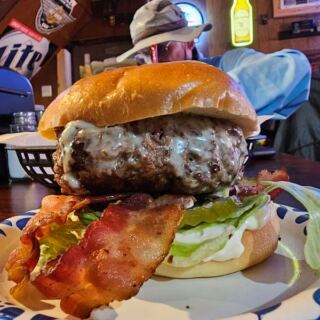 This No-Frills Ohio Restaurant Griddles Cheeseburgers So Massive They’re Famous Statewide