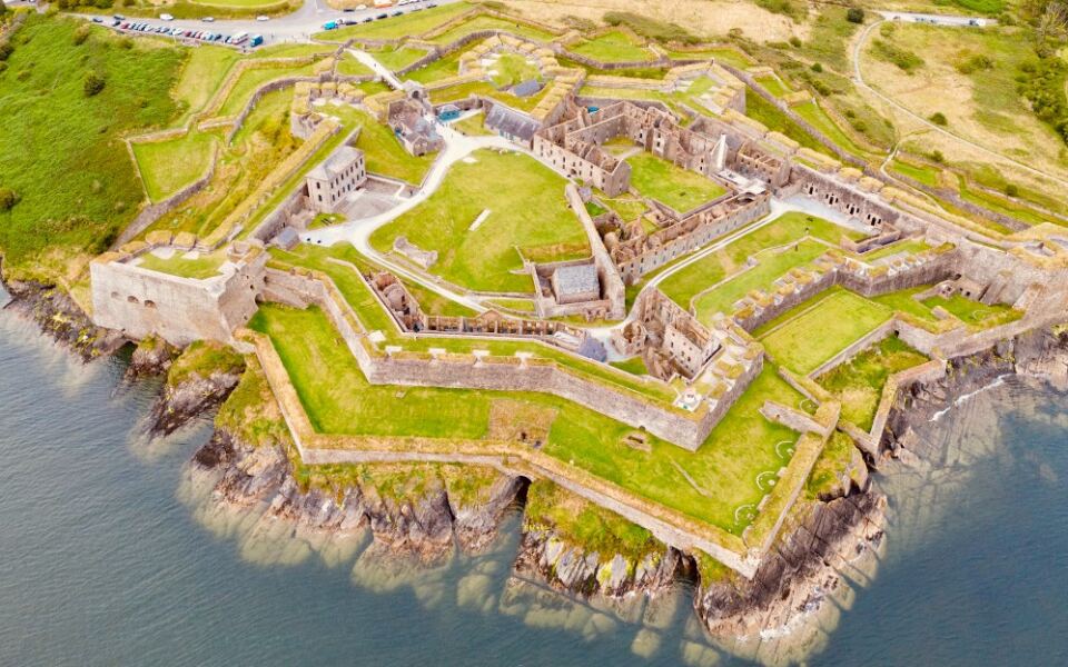 15 Haunted Locations Around the World That Brave Travelers Can Visit