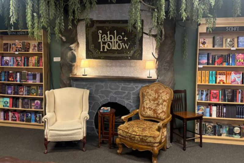 This Tennessee Bookshop Cafe Lets You Sip a Drink and Read All Afternoon