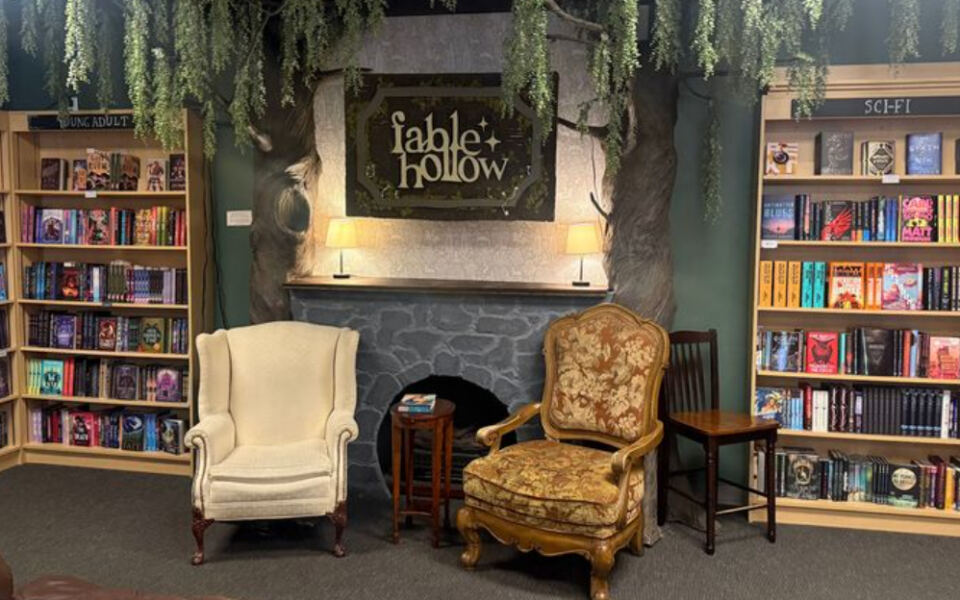 This Tennessee Bookshop Cafe Lets You Sip a Drink and Read All Afternoon