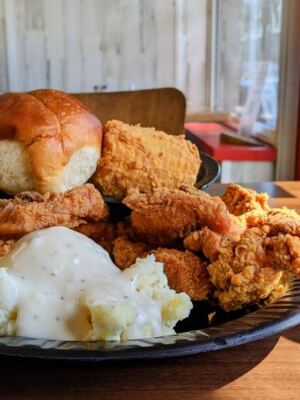 This Longtime Tulsa Soul Food Institution Serves Some of Oklahoma’s Best Fried Chicken