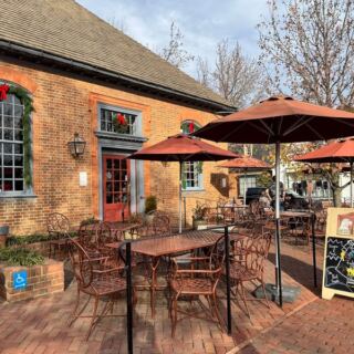 This Beloved Williamsburg Gastropub Wins Virginia Locals Over With Its Classic Burger and Historic Old-Bank Charm