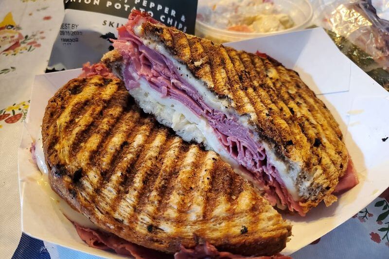 9 Toledo Bakeries And Delis Where Northwest Ohio Locals Still Buy Their Weekend Treats