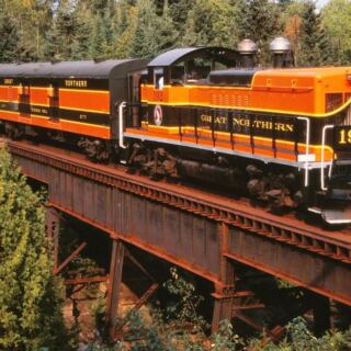 This Minnesota Train Ride Rolls Along The Shore Of Lake Superior
