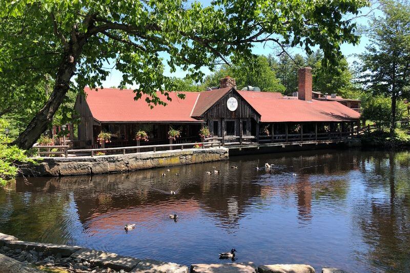 These 8 Old-School Massachusetts Restaurants Have Been Feeding Locals Since Long Before You Were Born