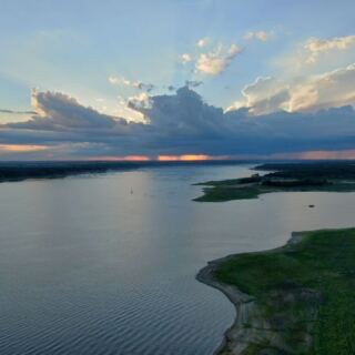 This Man-Made Iowa Reservoir Is Great for Boating and Fishing, but the Water Drops So Far the Shore Sits 50 Feet Below