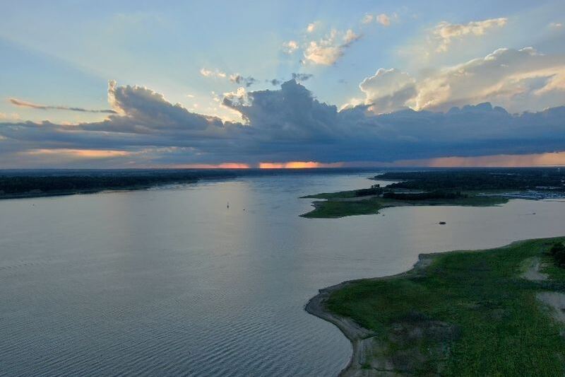 This Man-Made Iowa Reservoir Is Great for Boating and Fishing, but the Water Drops So Far the Shore Sits 50 Feet Below