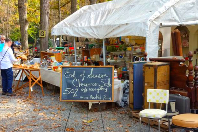 This Renowned Antique Market Is a Dream Destination for Collectors and Vintage Lovers