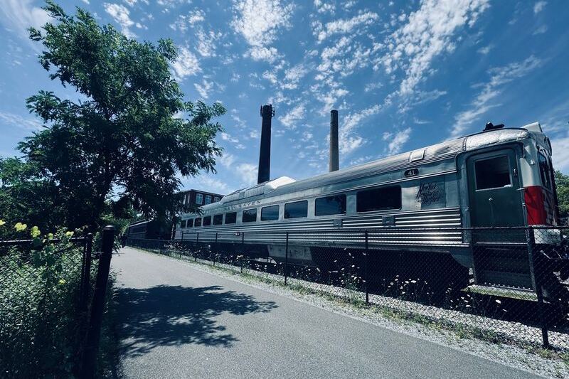 This Vintage Berkshires Train in Massachusetts Skips the Locomotive Because Its 1953 Budd Car Powers Itself