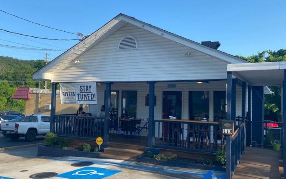 This Tiny Chattanooga Spot Rewrites Its Entire Menu Every Week With No Freezer In Sight