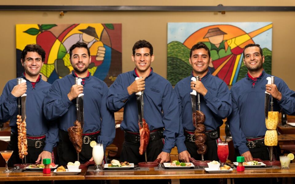 This Minnesota Steakhouse Brings Unlimited Grilled Meats Straight To Your Table