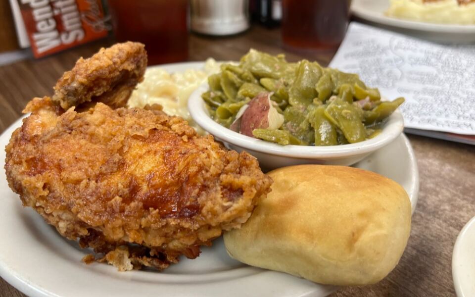 One of the Oldest Family-Owned Restaurants in Tennessee Still Serves the Meals Locals Grew Up On