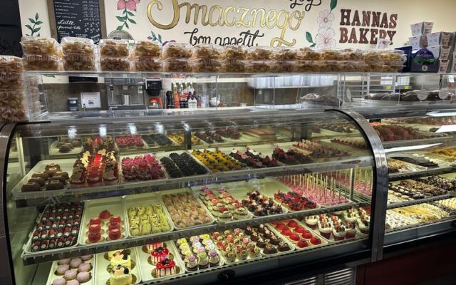 This Polish Bakeshop In Suburban Illinois Turns A Quick Pastry Stop Into A Morning Ritual