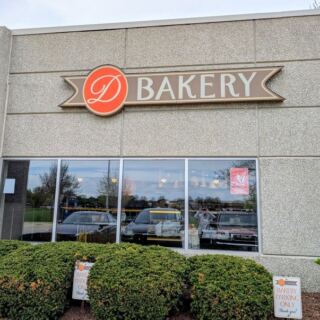 These 5 Illinois Bakeries Fill Their Kolaches Fresh By The Dozen Every Morning