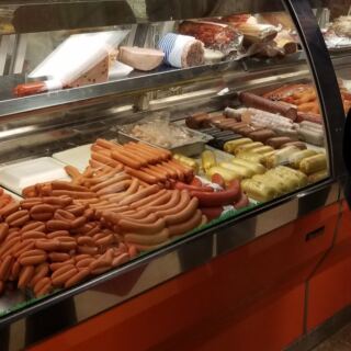 This Minnesota Country Store Makes More Than 40 Kinds Of Bratwurst
