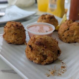 You Can Feast on Colossal Lump Crab Cakes With Zero Filler at This Tucked-Away St. Pete Beach Spot