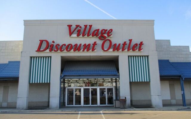 This Gigantic Ohio Thrift Store Swallows A Whole Afternoon Before You Reach The Back