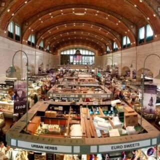 There’s A Massive Ohio Market Where Every Aisle Overflows With Treats You’ve Never Tasted