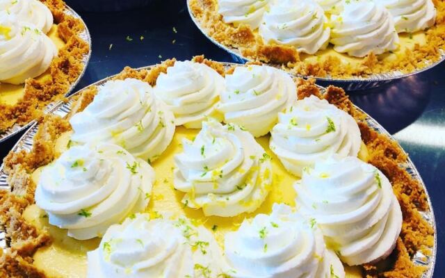 This Unassuming Oklahoma Shed Serves Key Lime Pie People Drive Three Hours One Way to Taste