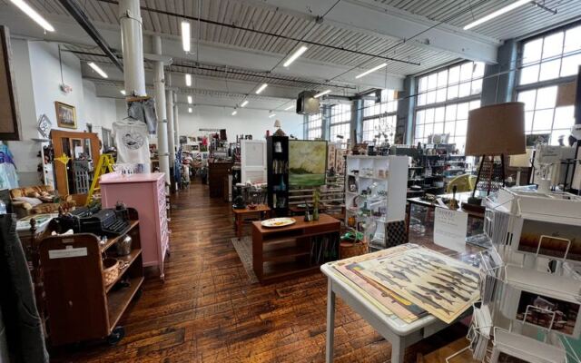 This Massachusetts Vintage Market Hides Fairly Priced Treasures in Every Nook and Cranny