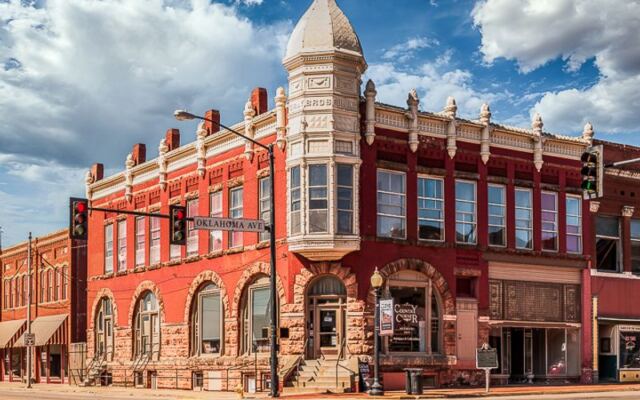 This Charming Oklahoma Town Has One Of The Most Perfectly Preserved Historic Downtowns You’ll Ever Wander